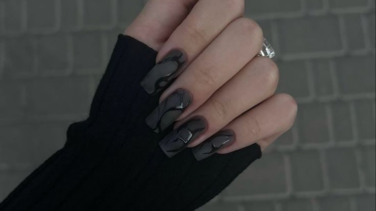 Удлиняются и тонкие руки и пальцы естественным образом