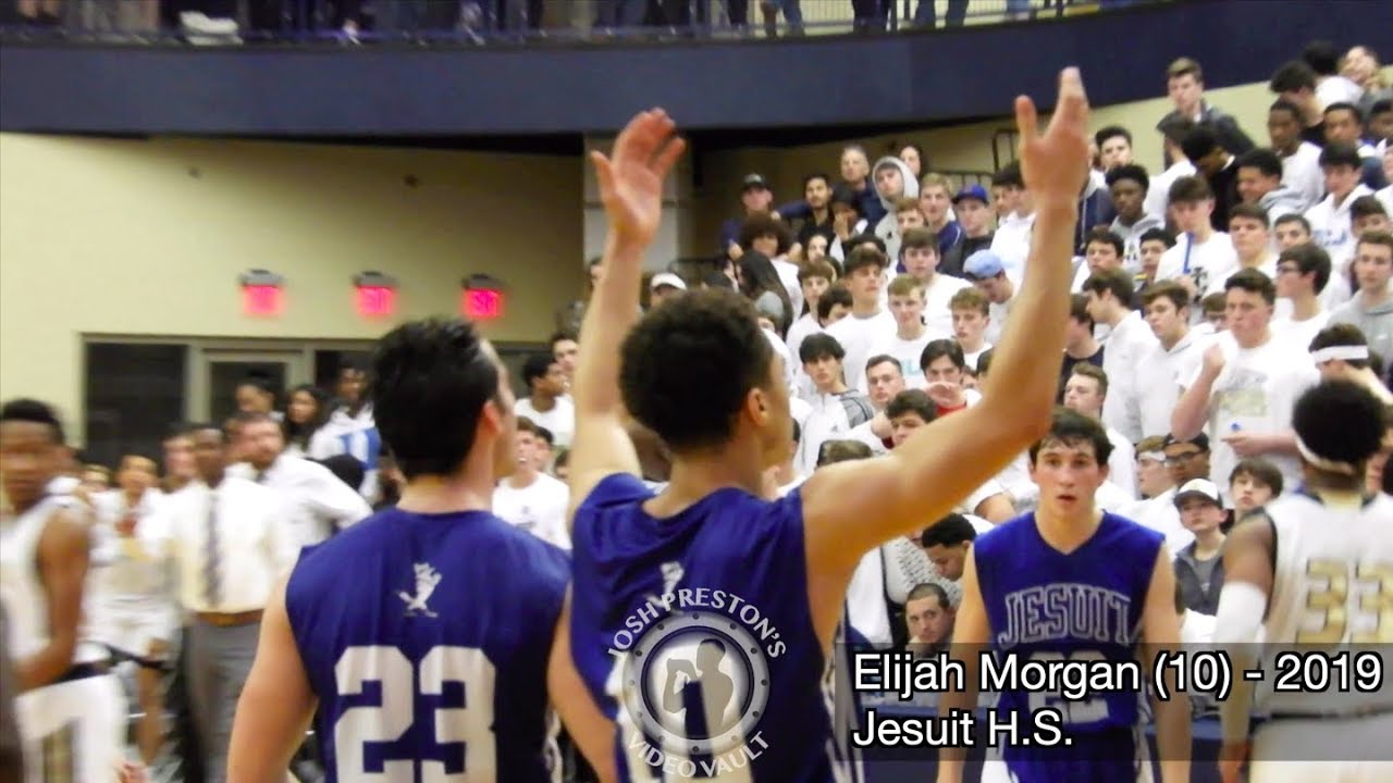 Jesuit at Holy Cross - Elijah Morgan goes for 31 in battle between top Catholic League teams
