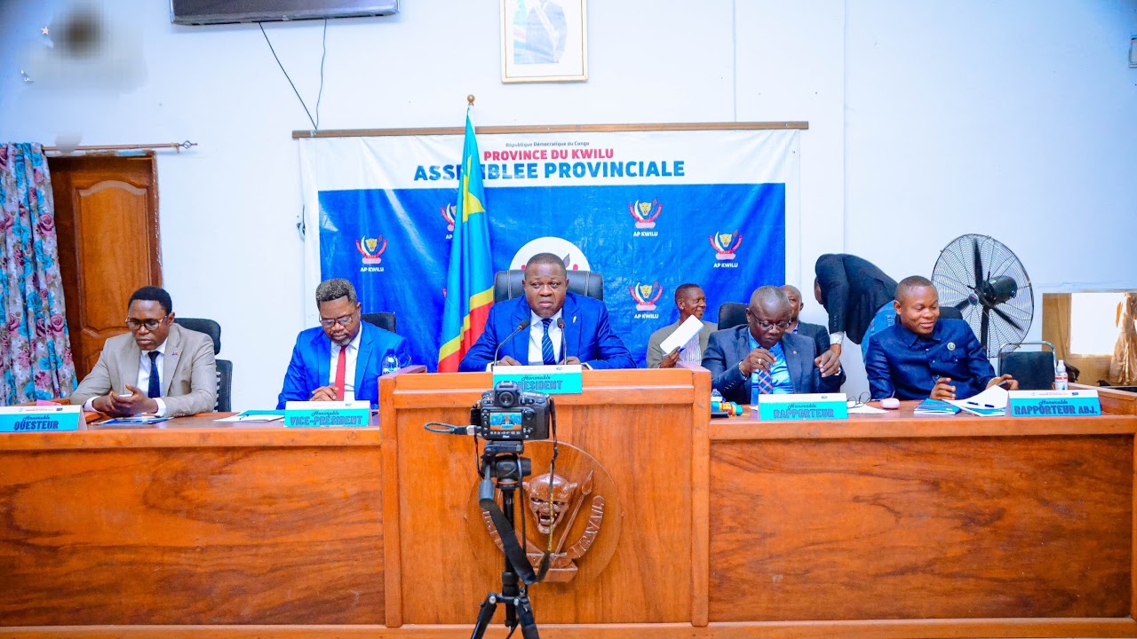 ASSEMBLÉE PROVINCIALE DU KWILU OFFICIELLE