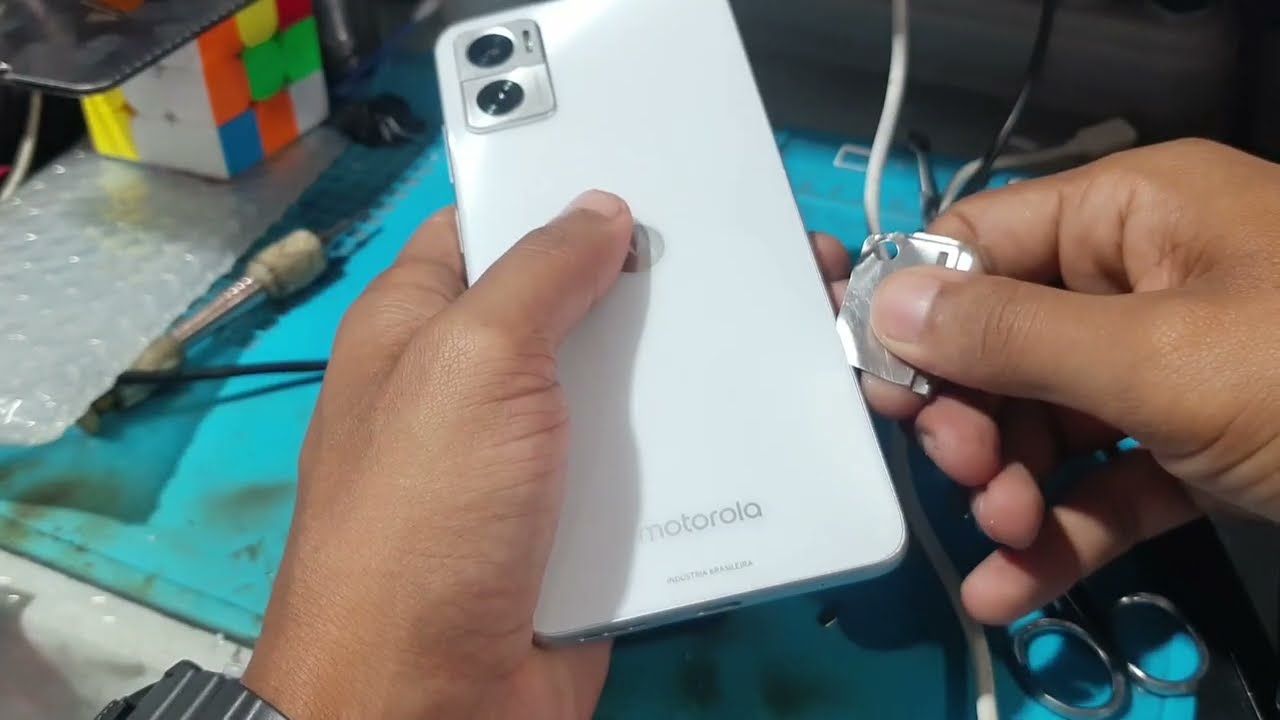TROCA DE FRONTAL MOTO E22 / troca de tela moto E22 / Desmontar moto E22