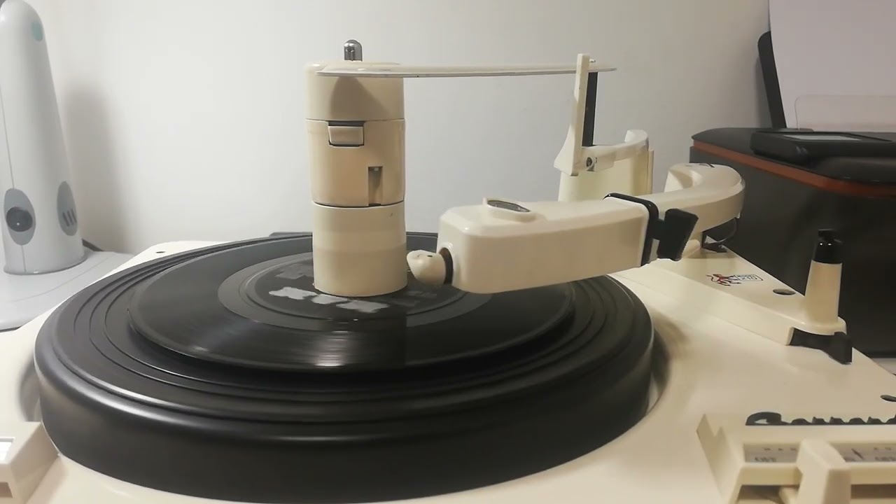 Turntable Garrard RC 210