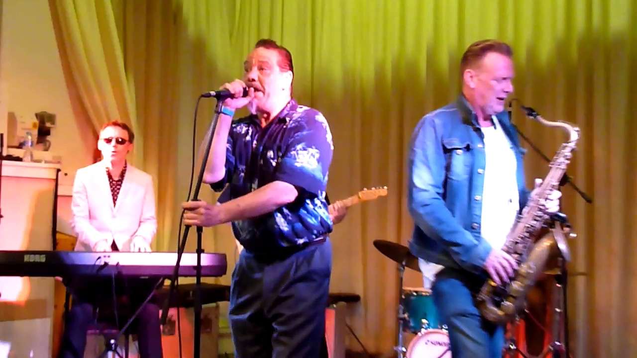 Cooking jack fats and the Saucepan lids 2 @ Chesterfield rnr club