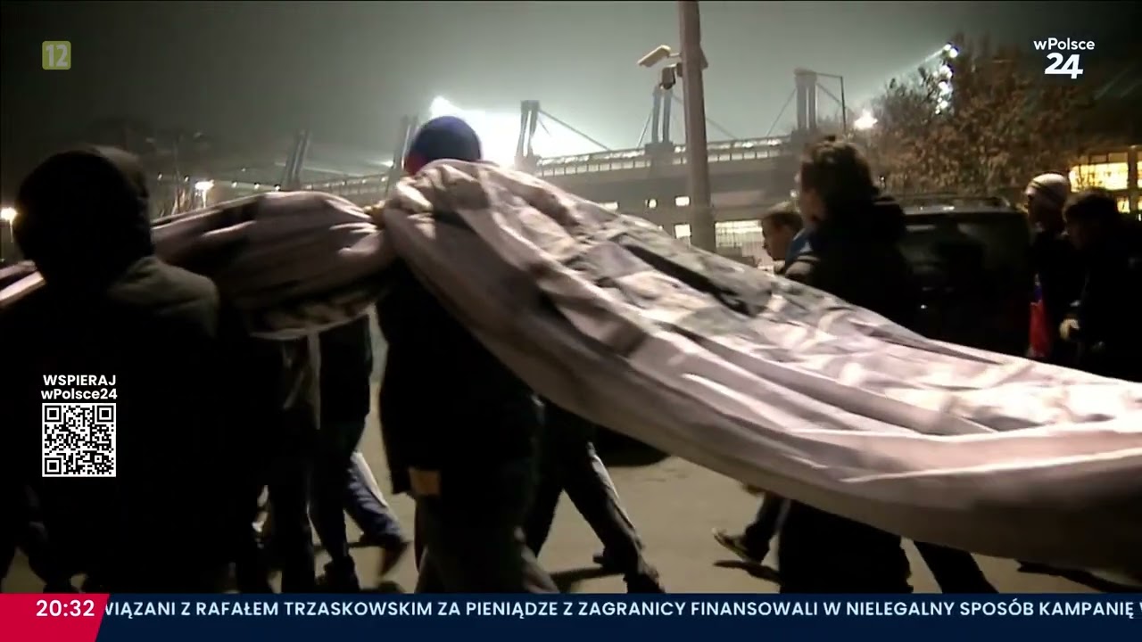 &bdquo;Bunt stadion&oacute;w&rdquo;, scenariusz i reżyseria Mariusz Pilis.