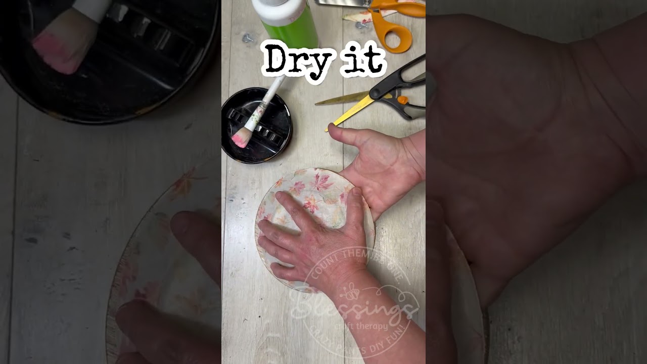 Dollar Tree Glass Plates into WASHABLE Fabric-Backed Plates! 🤯 Easy DIY Hack #easycrafts