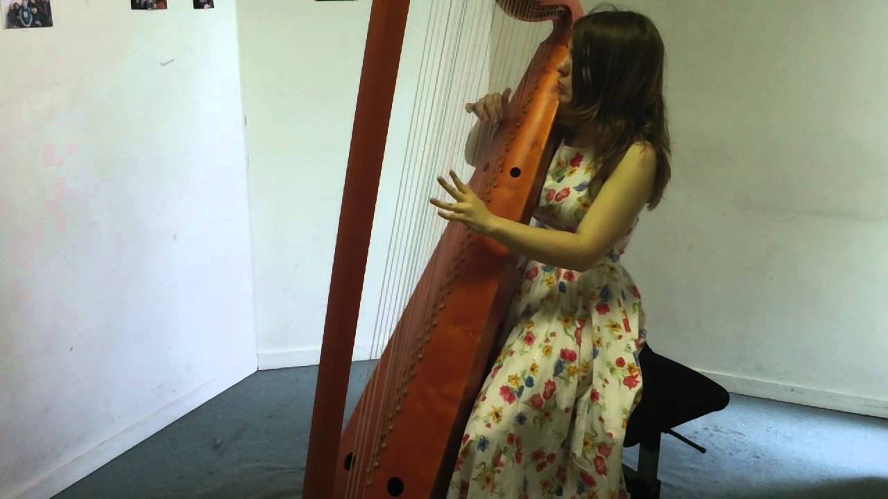 Pauline Haas (triple harp) plays J.S. Bach - Andante