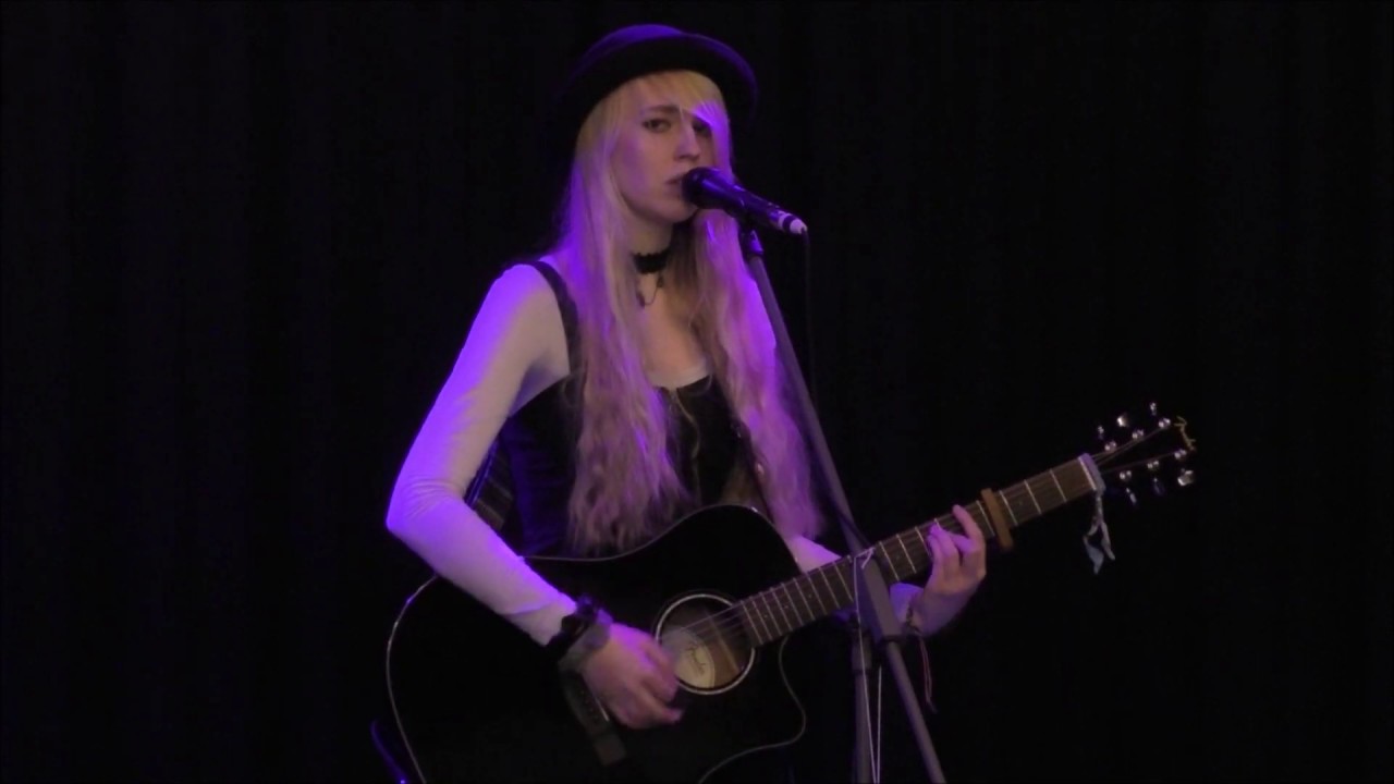 When The Party's Over Cover by RONJA  (live BeZett 07.02.2020)