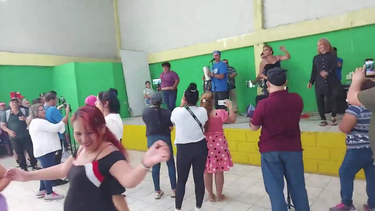 El sabor de la cumbia con variedad tropical 