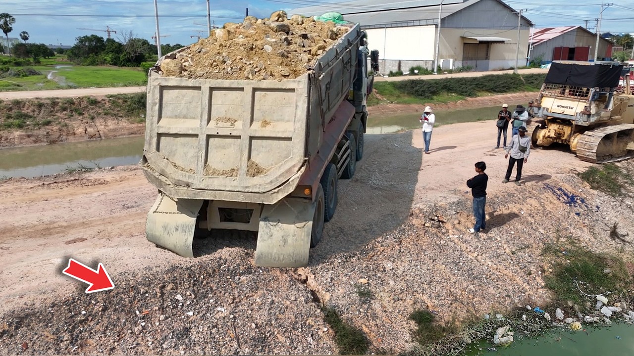 Impressive Quick Process! Talented Truck 25-ton Start fill flooded land with D60 Bulldozer