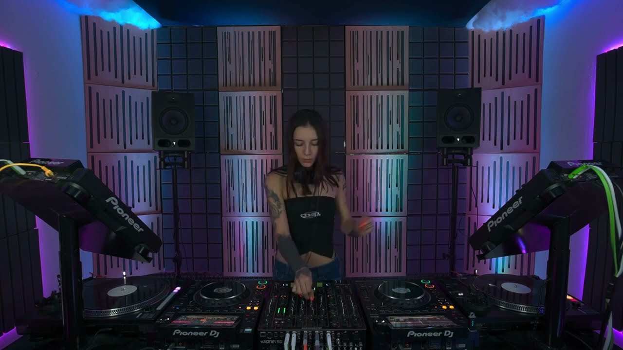 Julianna Gella DJ set @120content Abril 2024