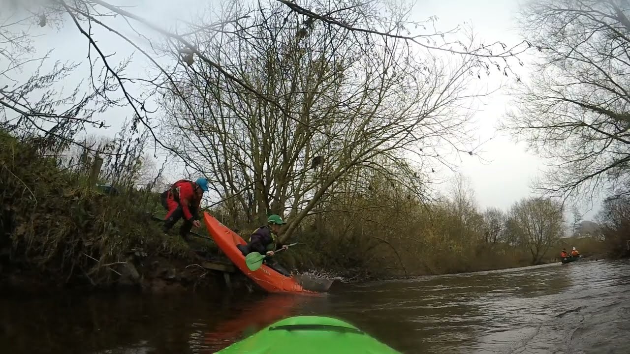 Kayaking Brecon to Brynich on the river Usk - Nov 20