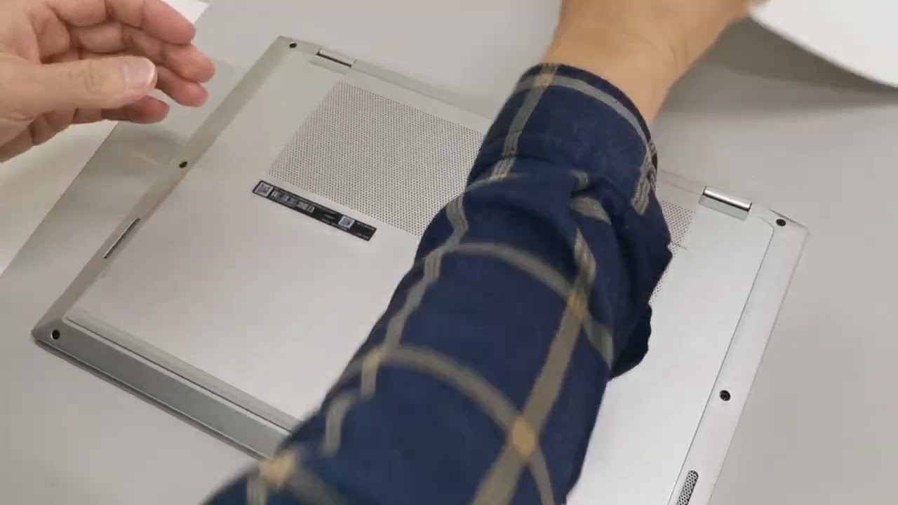 【Ezstick】MSI Prestige A16 AI+ A3HM A3HMG 鍵盤膜樣式 及 機身貼 螢幕貼 觸控板貼 施工過程 DIY 筆電包膜