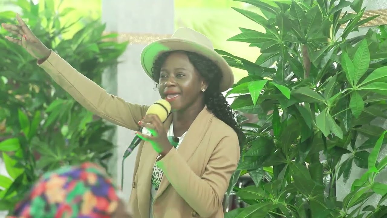 BONNE FETE DE PAQUES A TOUS EN CHANSONS