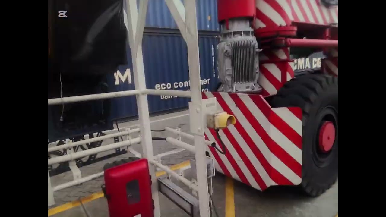 ZPMC/RTG/CRANE OPERATOR