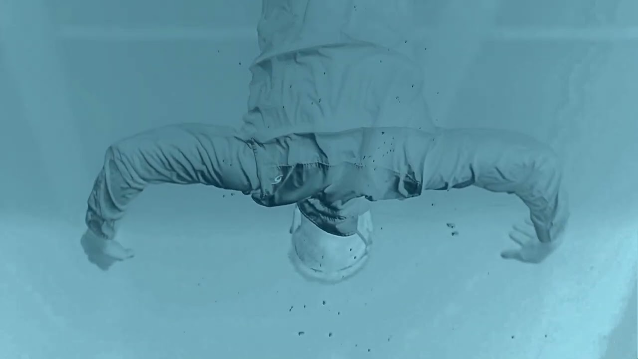 CAREFREENESS (Official Clip)