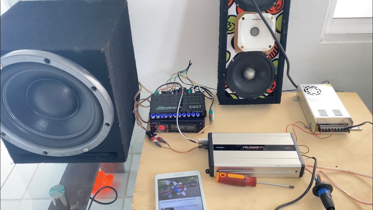 COMO CONECTAR UNA PLANTA  DE 4 CANALES Y UN SOLO PRE  #caraudio #chipeo12voltio #caraudioencasa