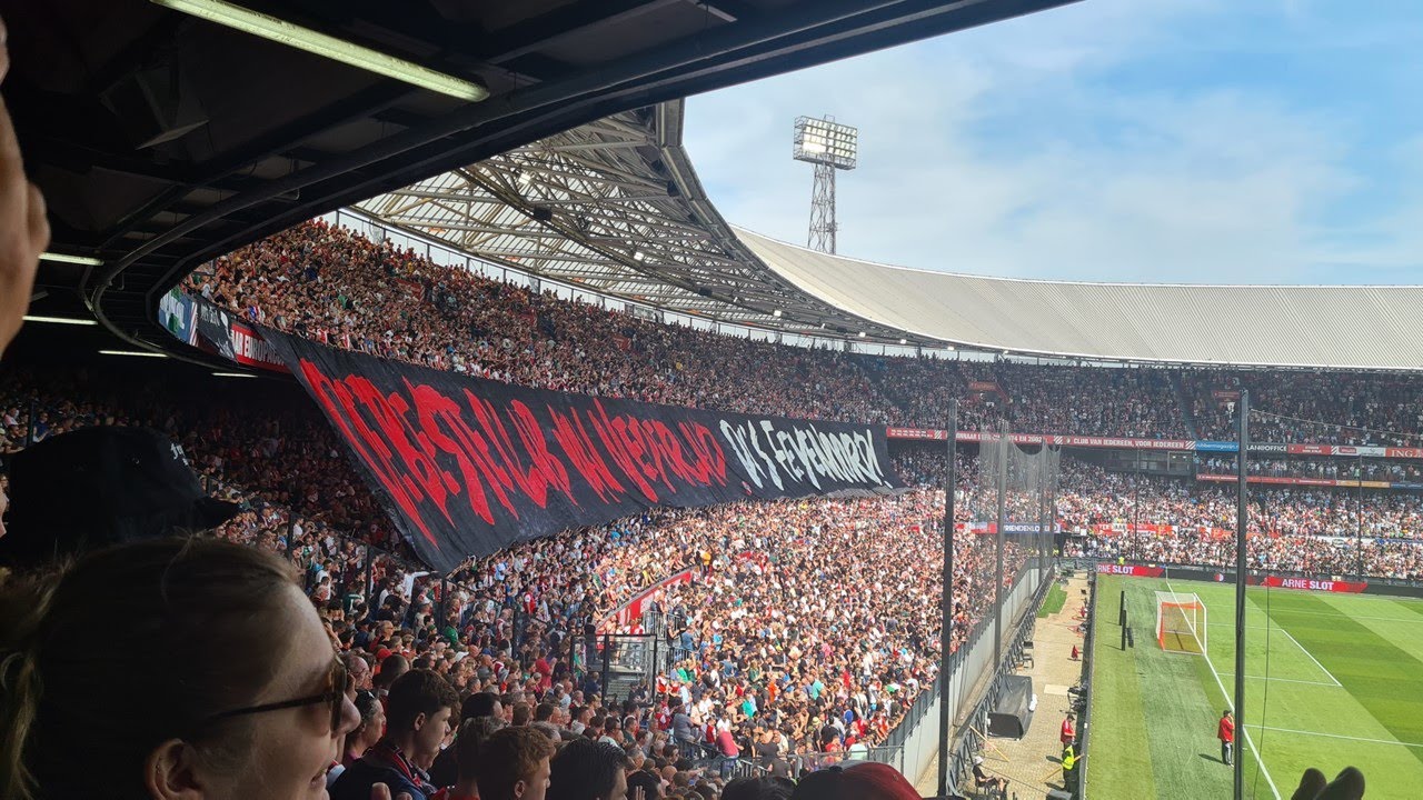 Thrilling showdown at De Kuip: Feyenoord vs Vitesse | Epic end of season battle for the champions