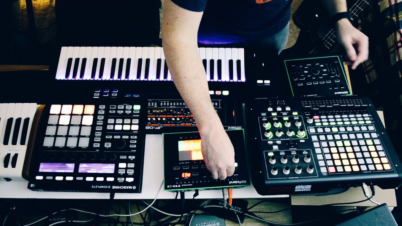Studio Jam Session - JP-08, TB-3, Maschine, Komplete Kontrol, Rounds