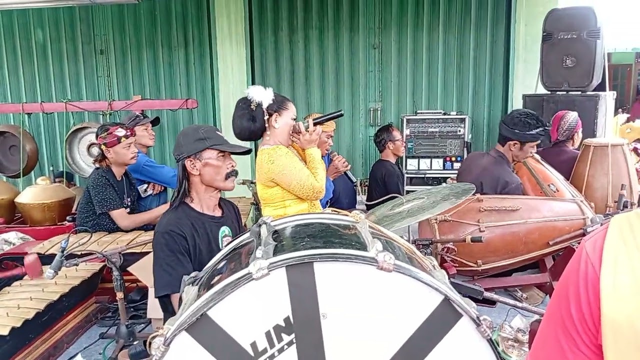 Gending 🌹Ebeg KIRDA kusuma#ebegcilacap 