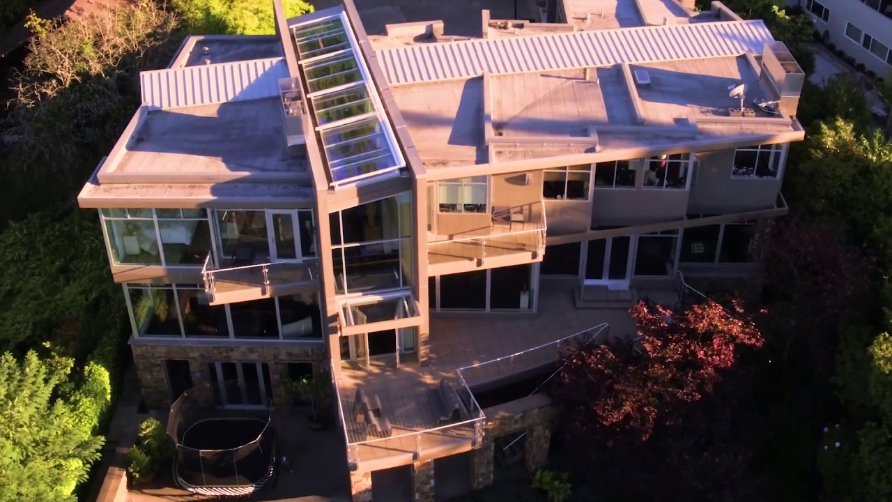 Architecturally Iconic Waterfront Estate on Mercer Island