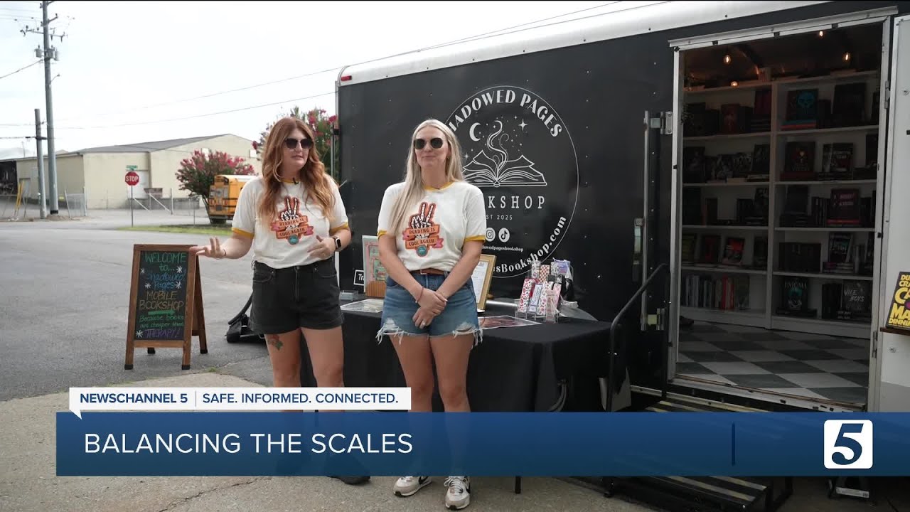 Two lawyers open mobile bookstore to continue their love of reading