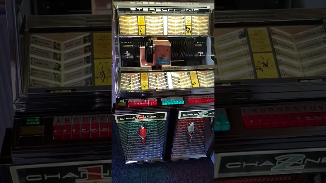 SEEBURG 222 JUKEBOX FOR SALE IN UK.