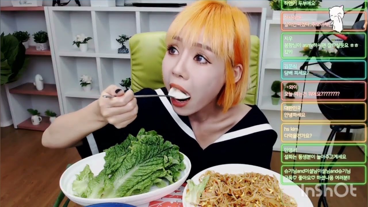 북한아줌마 풀먹방 