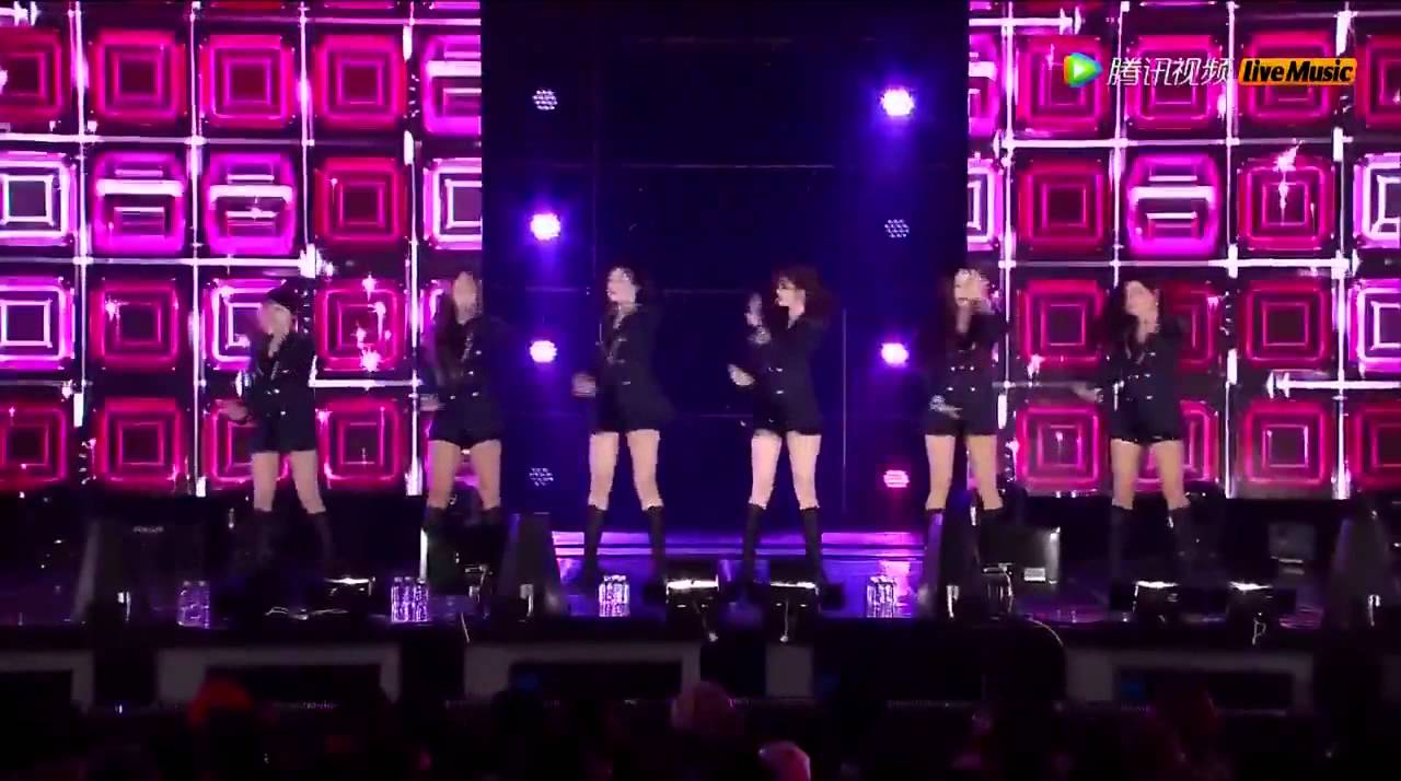 【HD】150206 T-ARA[티아라] Sugar Free+Number 9+Sexy Love+Roly Poly @ Oak Valley Snow Park Winter Festival