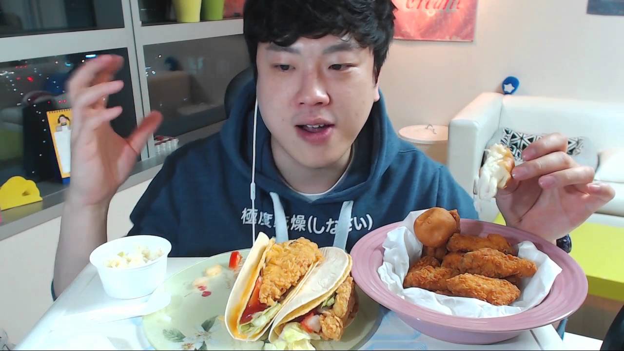 KFC 징거타코 리뷰!! 괜찮은데?! [ENG SUB]