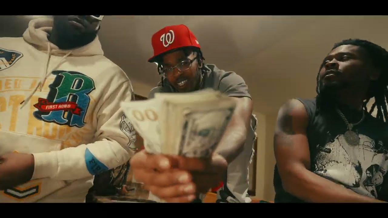 SNG Bounty Ft. RicoThePlvg - 365 Days (Official Music Video)