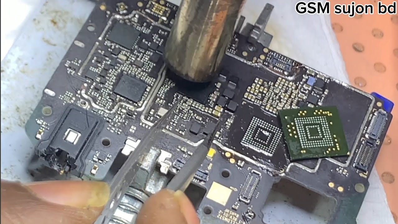 Redmi 13c  dead  solution পানিতে পড়ার পর কি কি প্রবলেম হতে পারে