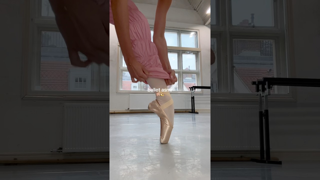 Ballet asmr 🩰💫 #ballet #pointeshoes #asmr #trending