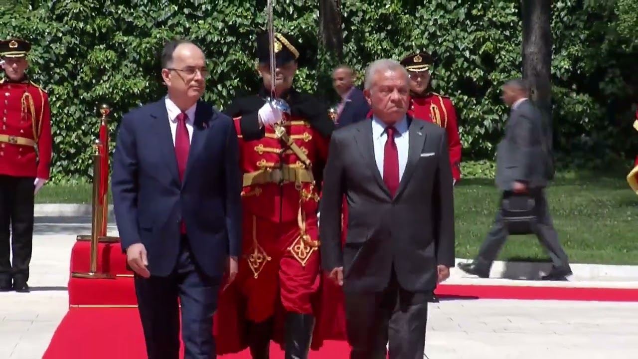 Mbreti i Jordanisë mbërrin në Tiranë, takim kokë më kokë me Presidentin Bajram Begaj