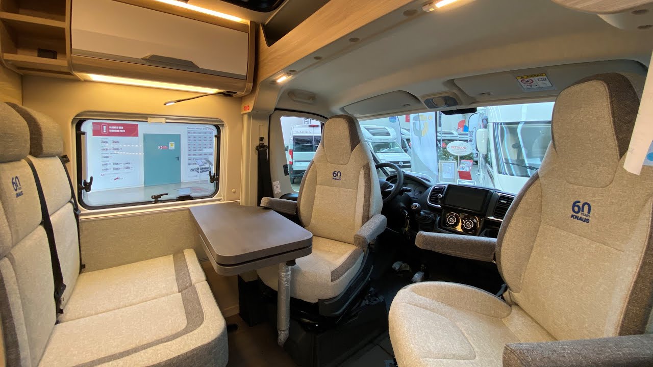 Van Knaus Boxstar 540 Road 60 Years con Tetto a Soffietto