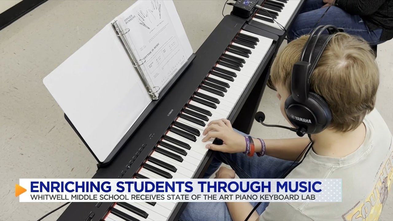 Whitwell Middle School receives state-of-the-art piano keyboard lab