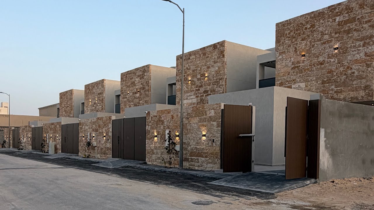 فلل الاحساء حي المهندسين 420 متر السعر 1 مليون و 350 الف تواصل معنا خالد الحليبي 0501909979