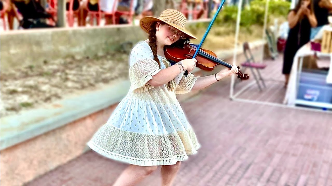 My Heart Will Go On (from ‘Titanic’) - Ibiza Violin Street Performance - Holly May - Summer 2022 ☀️