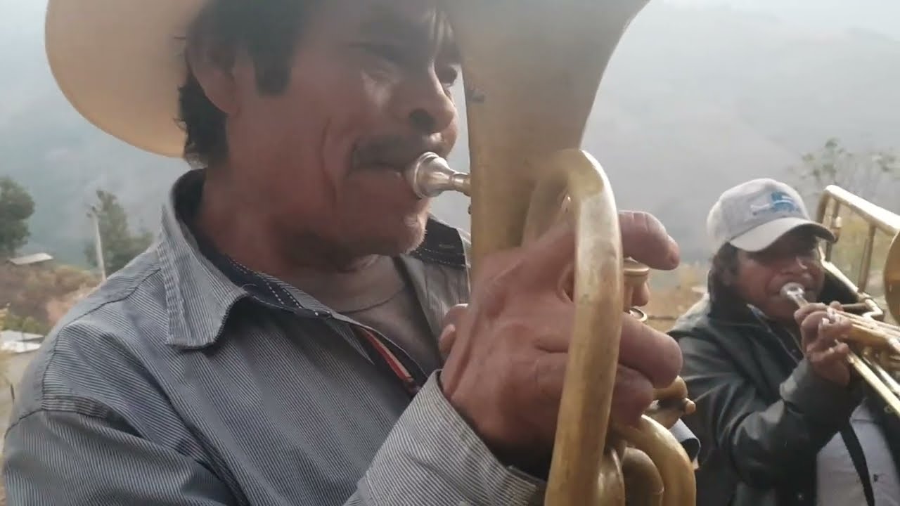 UN PUÑO DE TIERRA ,LA VIDA NO VALE NADA Recordando las Rancheras del Ayer de la Época de Oro Mexico