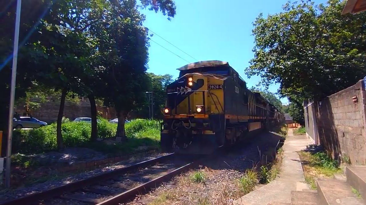 Trem GIGANTE de carga geral com mais de 85 vagões e 6 locomotivas subindo a Linha do Centro