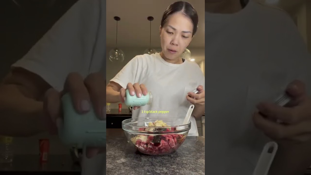 Make this for dinner if you&rsquo;re looking for something light &refreshing | lemongrass beef vermicelli