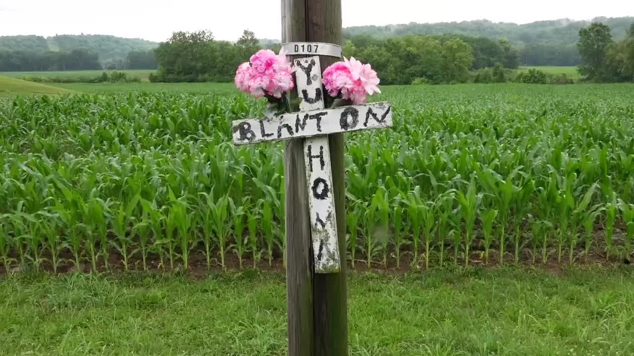 2 dead, 2 injured in crash involving a semi in Dearborn County
