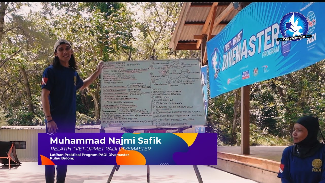 Latihan praktikal taklimat pra-selam (Dive Briefing) oleh pelatih TVET-UPMET PADI Divemaster Course