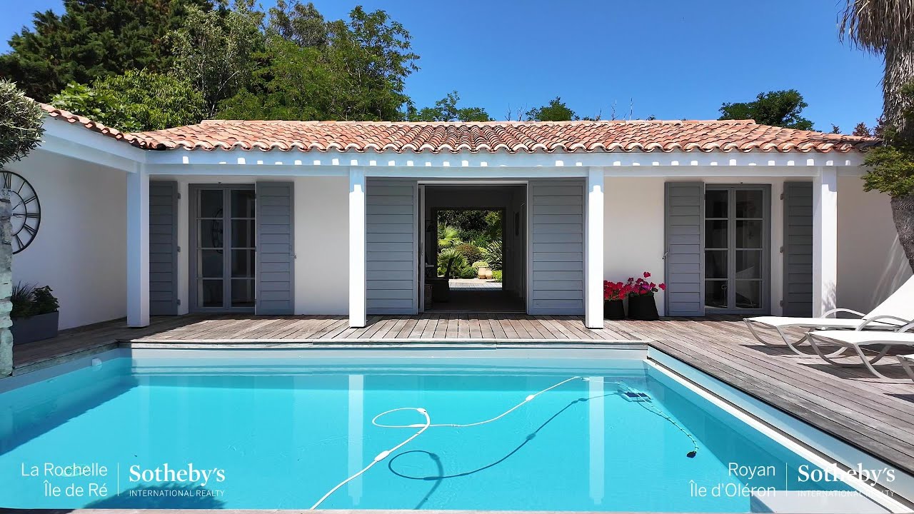 VILLA D'ARCHITECTE ENTRE BOIS ET PLAGES LA BRÉE LES BAINS