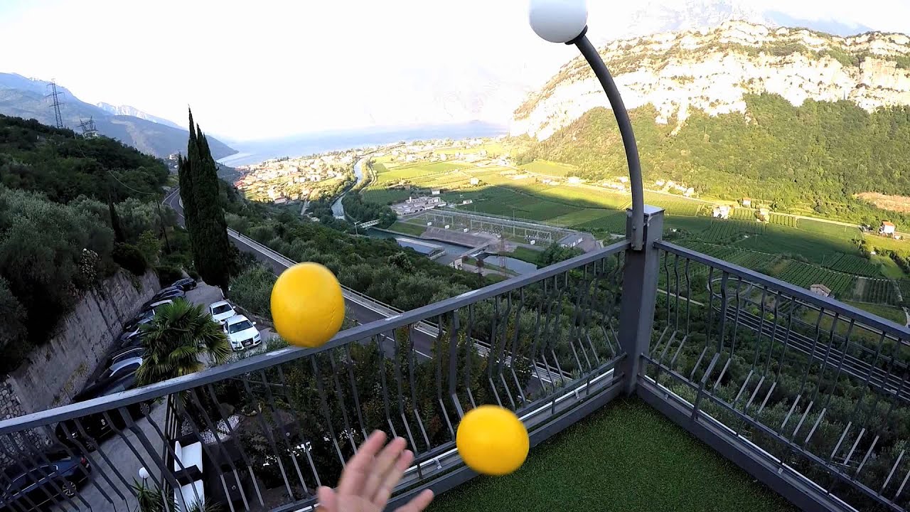 Juggling in hotel Isola Verde Italy