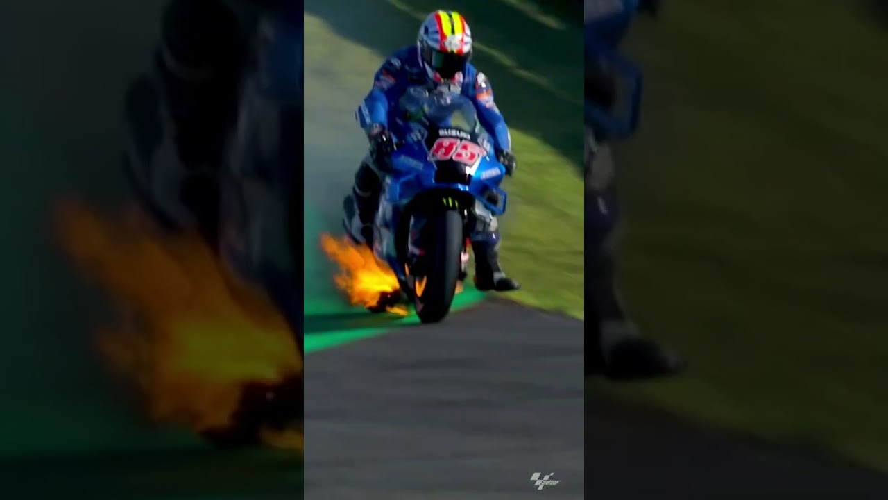 Tsuda&rsquo;s GSX-RR&rsquo;s gone into a fireball! 🔥 | 2022 #JapaneseGP