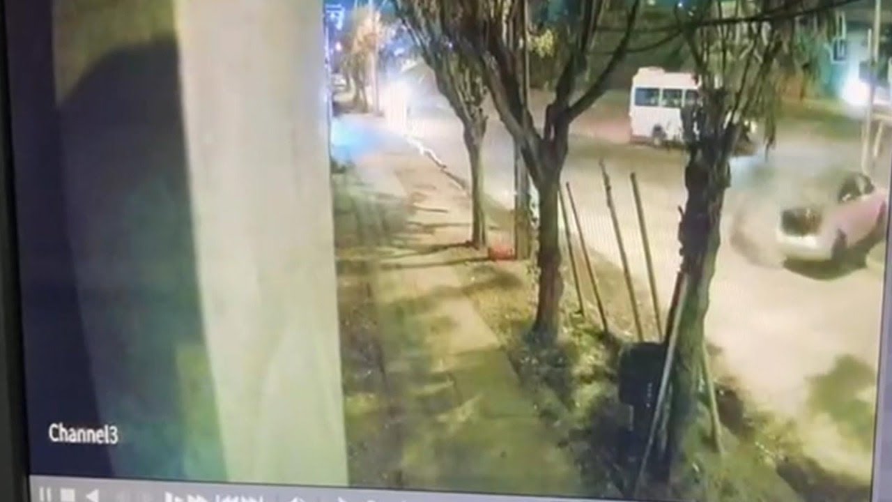 Sujetos son repelidos a balazos por la PDI en asalto en Maipú