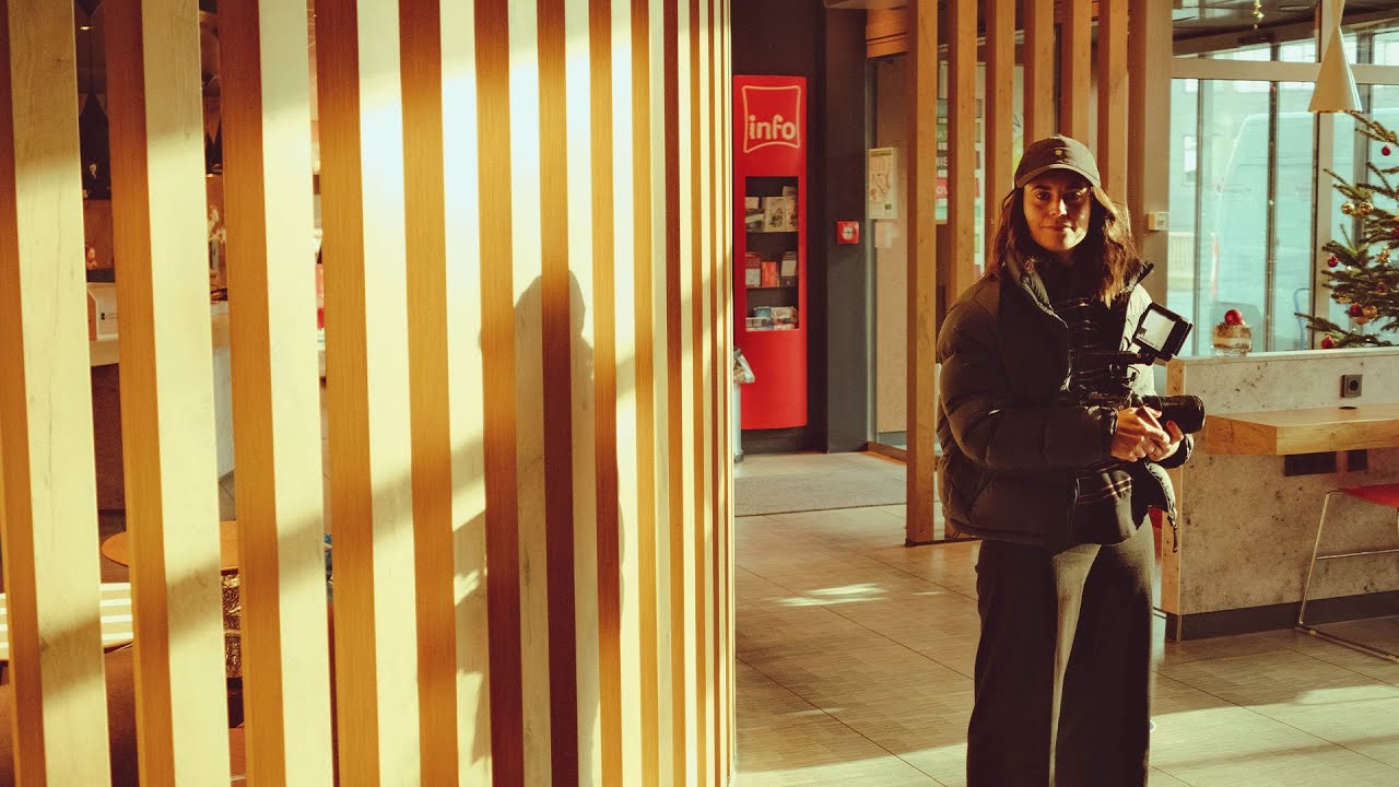 JPG Only Street Photography (Fujifilm XE-4)