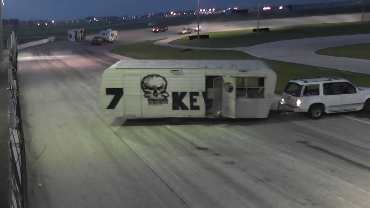 BAER FIELD SPEEDWAY - BOAT & CAMPER TRAILER RACE