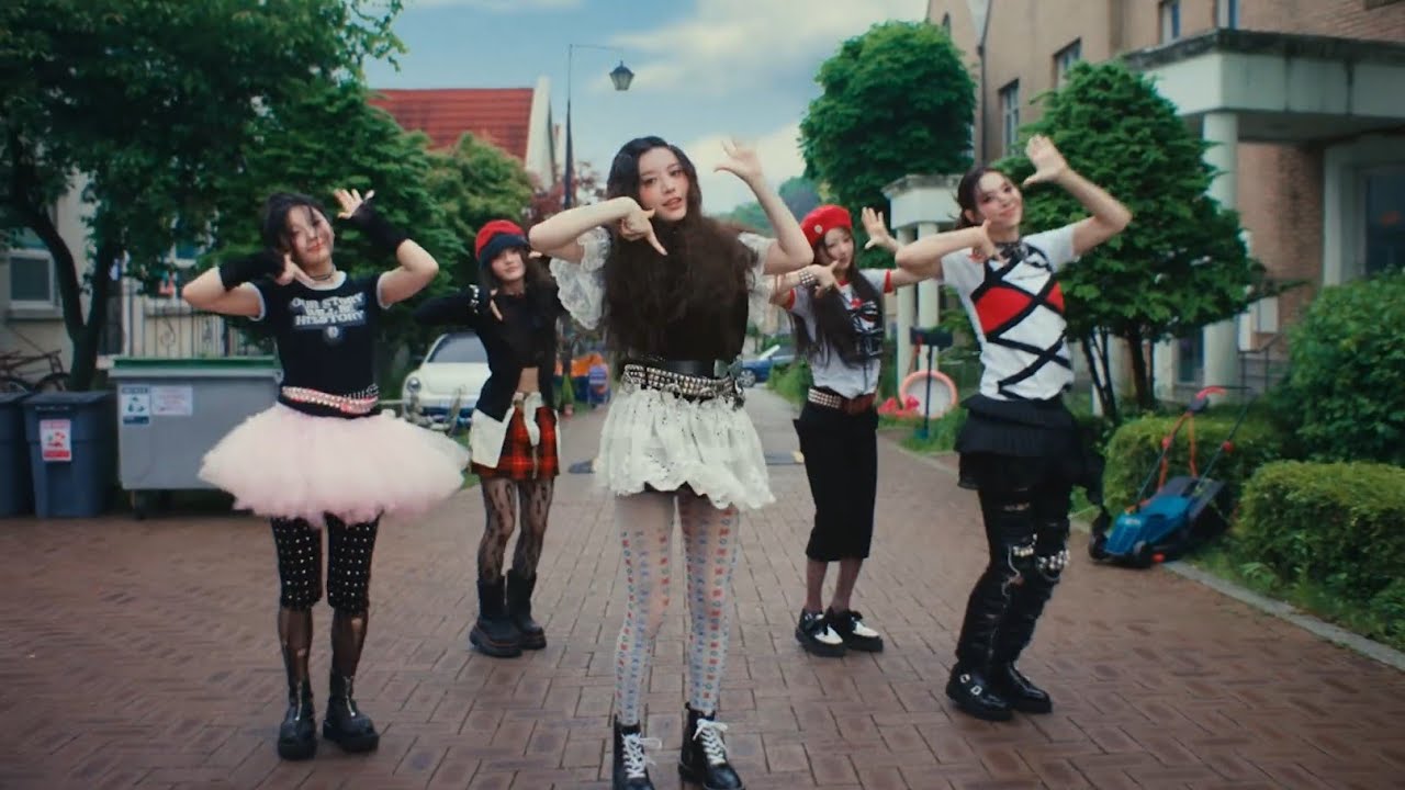 ILLIT (아일릿) 'jellyous’ Official MV ⏪️REVERSED⏪️