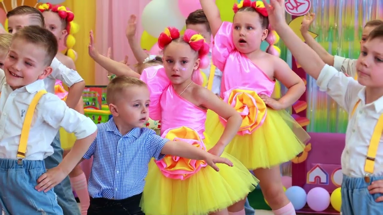 Випуск в стилі 
