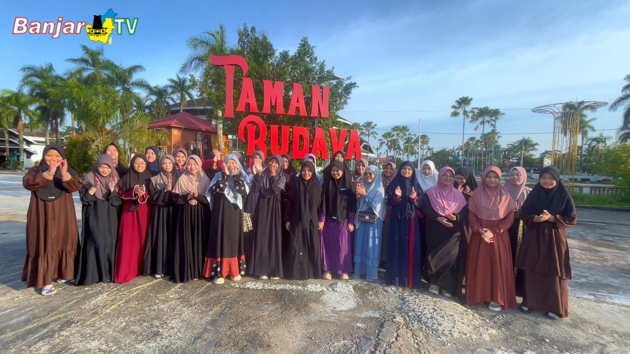 MURID TAHFIZH EL QUDWAH BERBAGI 100 NASI KOTAK